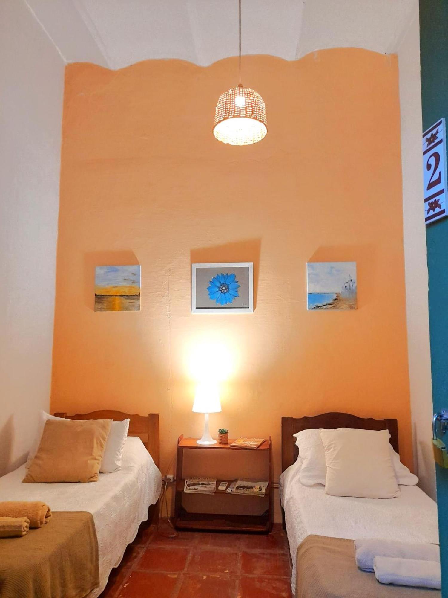Casa Calma Hostel Colonia del Sacramento Exterior photo